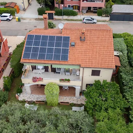 Apartments Mirella Novigrad  Exterior photo