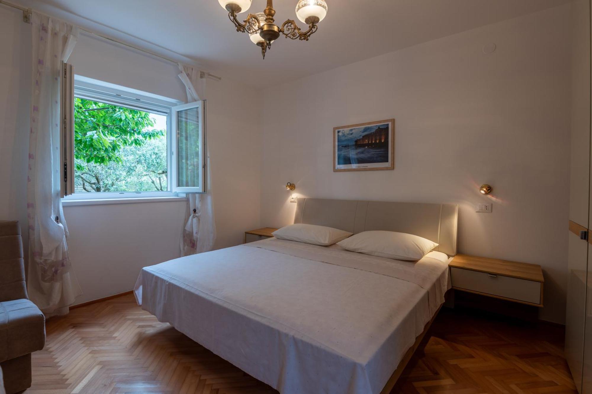 Apartment Mirella *