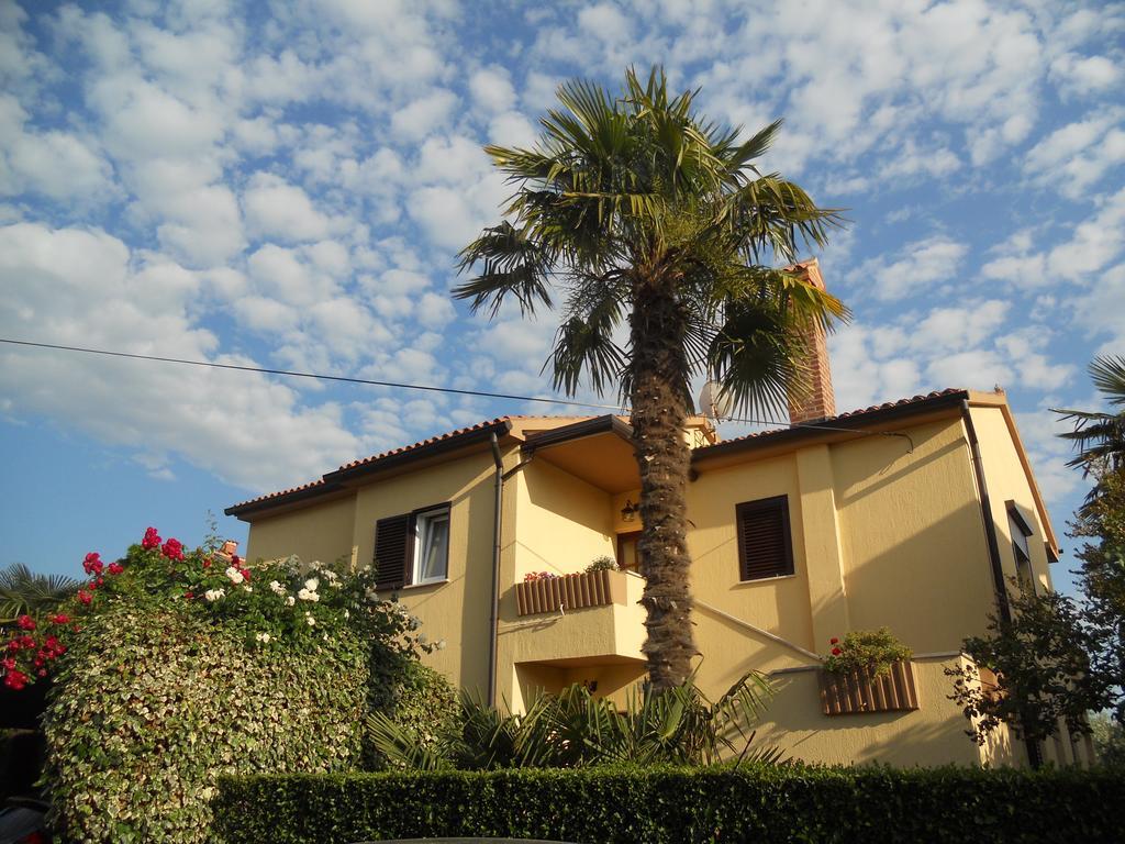 Mirella Apartment
