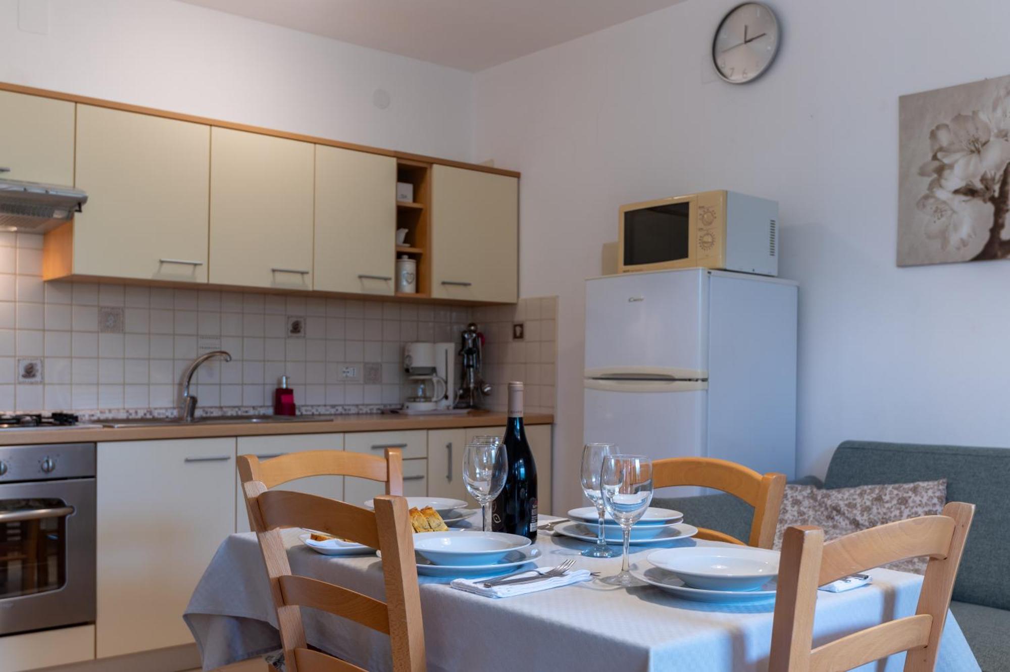 Mirella Apartman